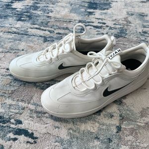 Men Nike shoe